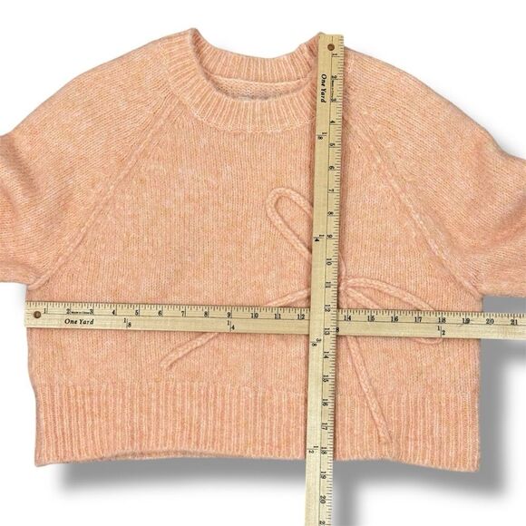 American Eagle Outfitters Cropped Bow Front Sweater Peach Small - Picture 13 of 14